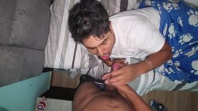 Young Gay Man Sucking Huge Cock to Young Amateur