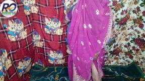 Desi sexy mausi fucked her own stepsister&amp;#039;s stepson by becoming a mare and lifting her in the lap and putting the dick in t