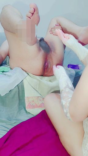 Both hands Deep Inside - Pegging Arab Wife Cheating On her Desi Husband fisting Anal   Clip 2