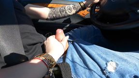 I made Him CUM While He Driving CUMSHOT And Nice Feeling !!