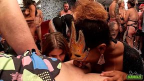 e o carnaval continua com muita putaria e orgia com os fulioes - lalla potira - diana smith - casal dna - samirra summer - natasha sub - mary redqueen - rubi antonelli - bill smoke - casal hot