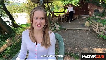 Perky blonde film student Una Fairy goes on a blind date at the riverside