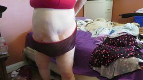 Watch as i dry this fat body after a shower