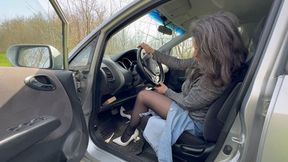 Charmy pedal pumping in white leather high hills av