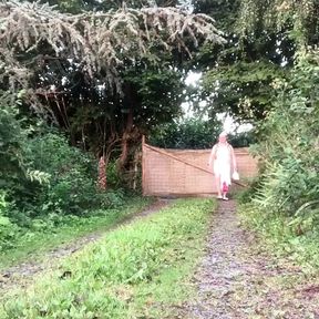 Dressed with a white A-line dress for a night out