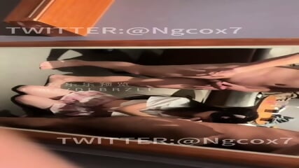 Twitter Liuhua recommends a new kinky wife blogger who has a lot of sexual fetishes and tries all kinds of new ways to play 'Xiao Shui' My wife is a good girl type, and she gets out of control after being taken to play with multiple people (4V)