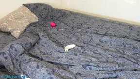 Hot MILF Tries Two Different Satisfyer Toys