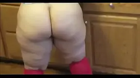 Latina Teen Likes To Play