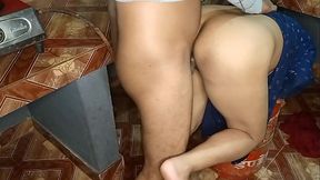 2023 new year, solved the problem of thirsty step sister-in-law'_s pussy along with gas cylinder, fucked in the kitchen