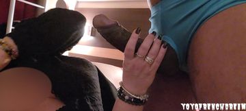 He offers me to do my teleworking day in his hotel room _ part3