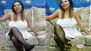 Zralá BBW Latina Cougar Reina Sakai v punčochách se v prdeli do zadku a dostane anální orgasmus