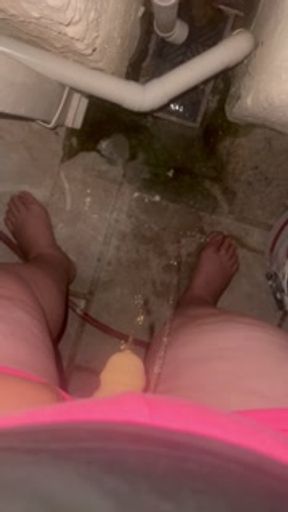 Peeing outside with my STP packer - made a mess and got wet feet