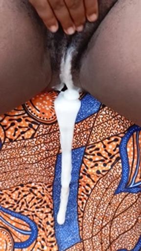 hairy honey black pussy outdoor masturbating