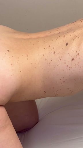 Slim sexy MILF with jiggly ass fuck doggystyle   Clip 1
