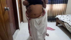 55-year-old Tamil Aunty Fucked Hard While She Was Sweeping the House