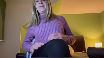 Alikat2 shines her dick