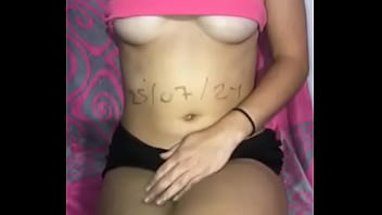 Coucou Sandy 21 ans, toute nouvelle sur les r&eacute_seaux et sans limite