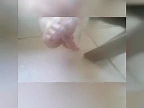 Oily Foot Tease w Quick Footjob