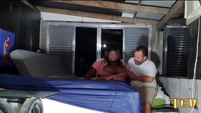 a gordinha gostosa dos seios gigante veio para casa do ted e levou ferro - fernanda freire