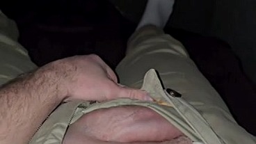 Deutscher Meister mit Precum in Beige Hose