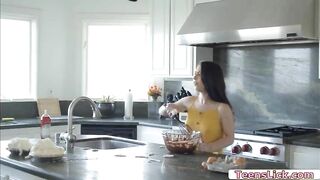 Vulgar Babes does a mess on the kitchen