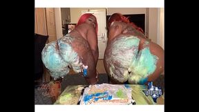 Big Ass Cake Smash (MulaMia &amp_ Sexfeene)