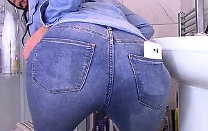 Pissing the same jeans 9 times without washing