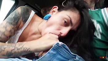 Teen Brazilian bombshell gives deepthroat blowjob in towed car on public road