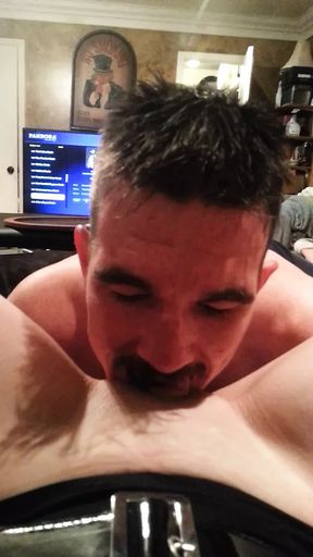 EATING SOME PUSSY THEN STRETCHING IT OPEN - TOMWOODS2020