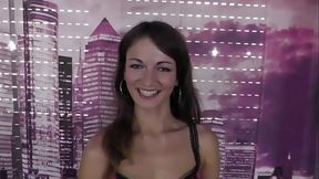 32-2 Babe fucks for creampie