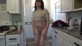 Housewife Magda Lusin. 2026cd