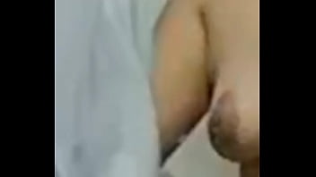 Espiando las tetas de mi cu&ntilde_ada