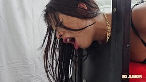 ed junior se vinga da dominatrix fudendo ela sem camisinha com forca