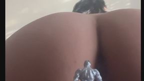 Giantess Teases you with her naked Body.