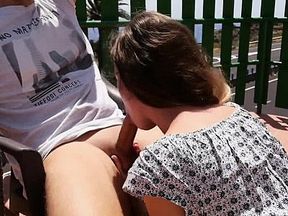 Blonde Babe Gives Amazing Public Bj in the Garden