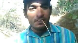 Ilman satulaa, pano, vanha ja nuori, vanha, isä, lihava – karhu amatöörinuoria miehiä naivat anaalisesti