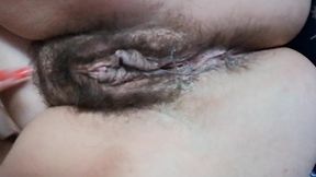 pipi et doigtage de ma grosse chatte poilueimagine toi que je suis debout, sur ...