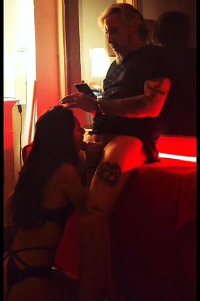Daddy&#039;s slut enjoys the deep blowjob