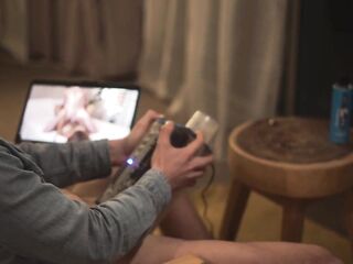 Hunk Masturbation Enhanced by Technology: Carl and AutoBlow IA Ultra