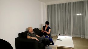 con mi amigo hicimos un trio con un tecnico de tv que no conociamos 1