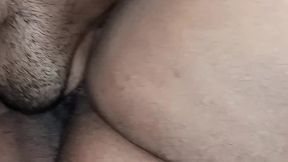 sogro seduz a esposa bbw do filho e chupa seu cu e sua buceta ate a gordinha safada gozar na sua boca