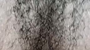 sogro seduz a esposa bbw do filho e chupa seu cu e sua buceta ate a gordinha safada gozar na sua boca
