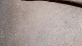 sogro seduz a esposa bbw do filho e chupa seu cu e sua buceta ate a gordinha safada gozar na sua boca
