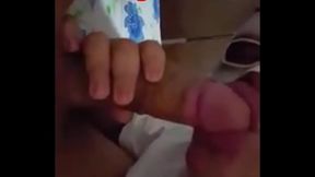 Mamando um macho amigo.