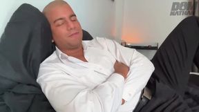 Daddy’s femboy virgin gets destroyed by his huge cock