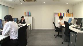 Short Haired Beauty Sucks Cock Like a Horny Pro – Pure Lust!