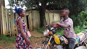 she has sex with the motorcycle rider during the ride