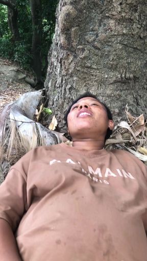 Domi pajera masturbating outdoors