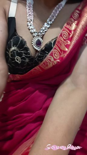 Sassy Riya Saare Close up Cleavage