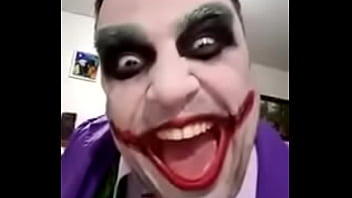 Coringa homossexual cheio de tes&atilde_o puto